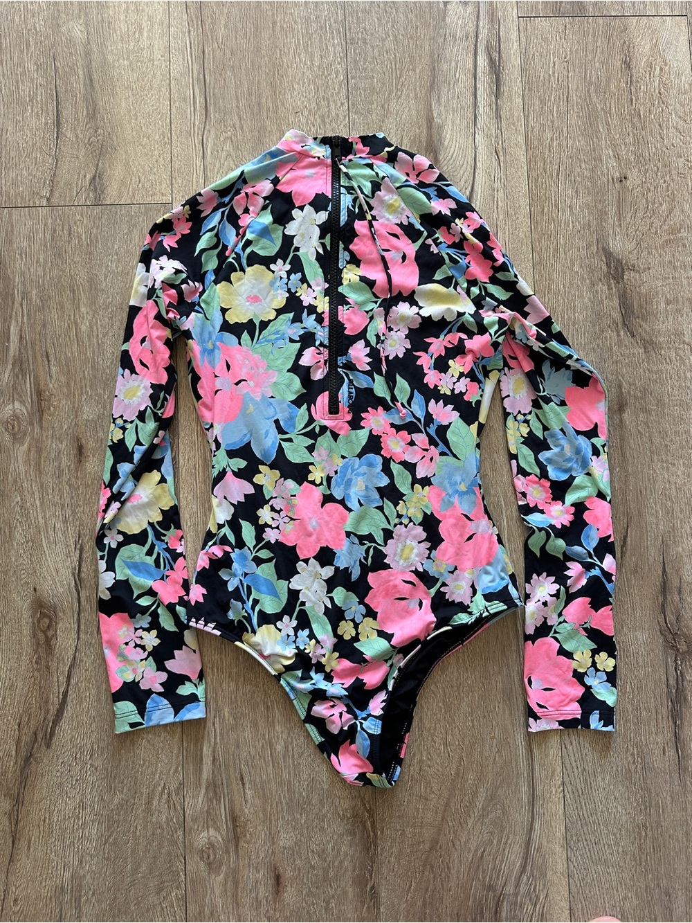 Billabong women’s Black Floral Long-Sleeve One-Piece - Picture 2 of 6